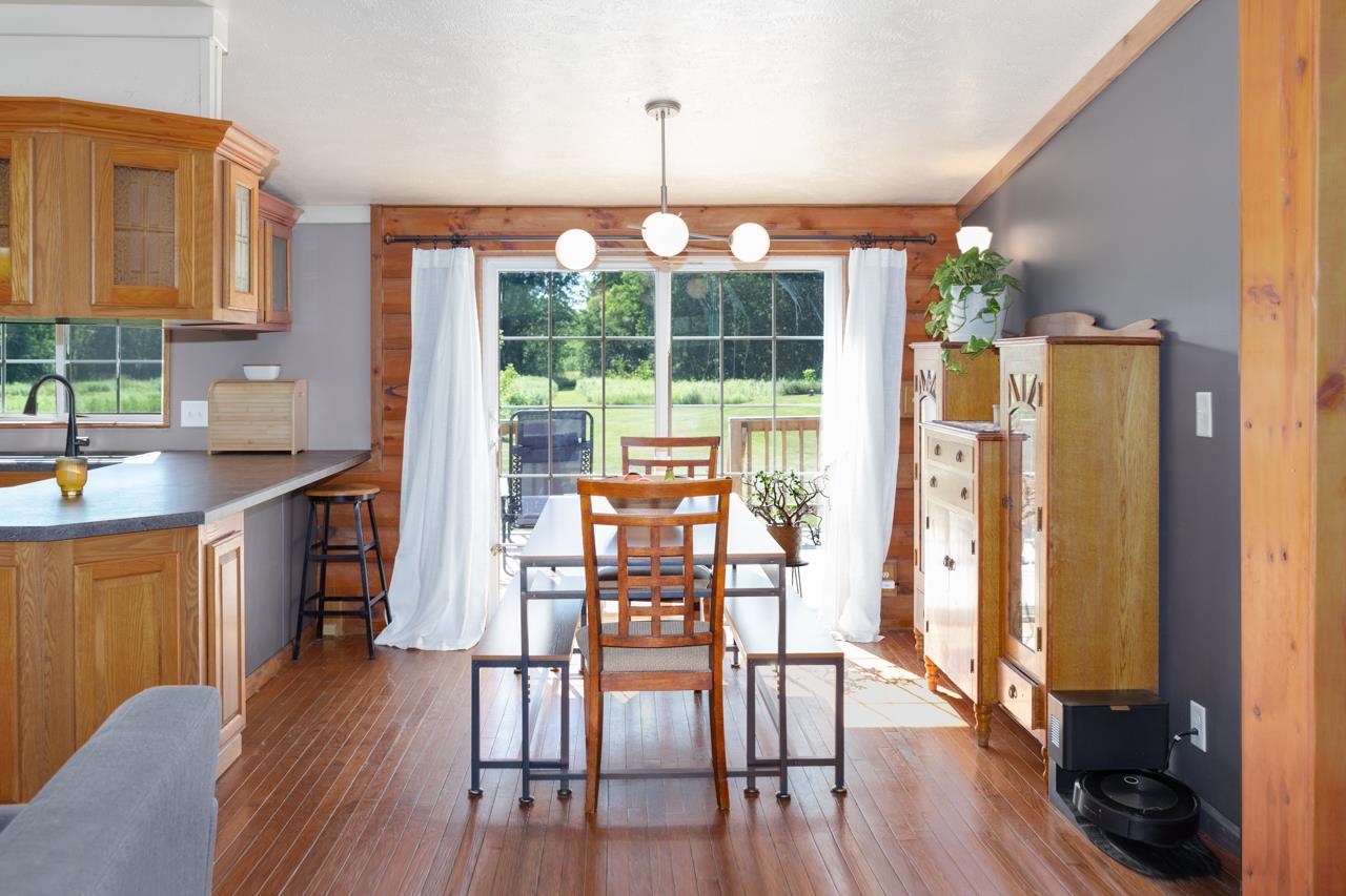 2941 Huebscher Road Abrams, WI 54101 - Photo 6 of 25
