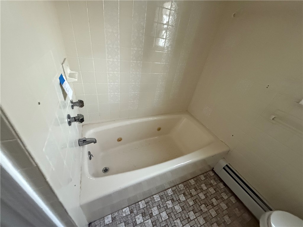 151 Ausdale Road Cranston, RI 02910 - Photo 23 of 36 Gallery Image 23