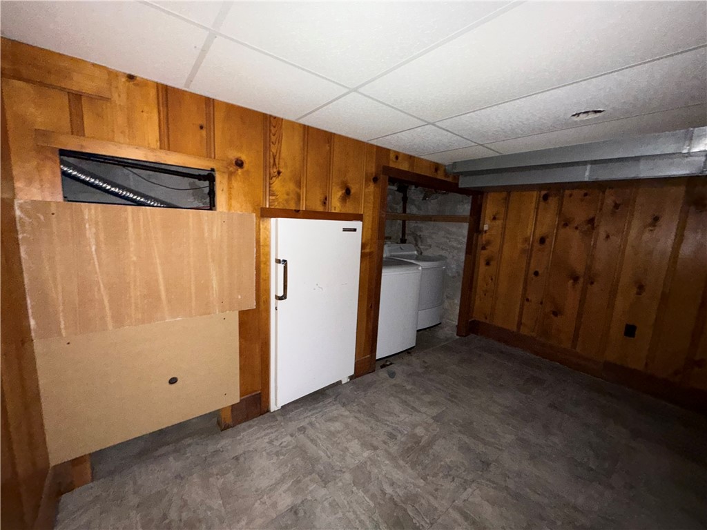 151 Ausdale Road Cranston, RI 02910 - Photo 32 of 36 Gallery Image 32