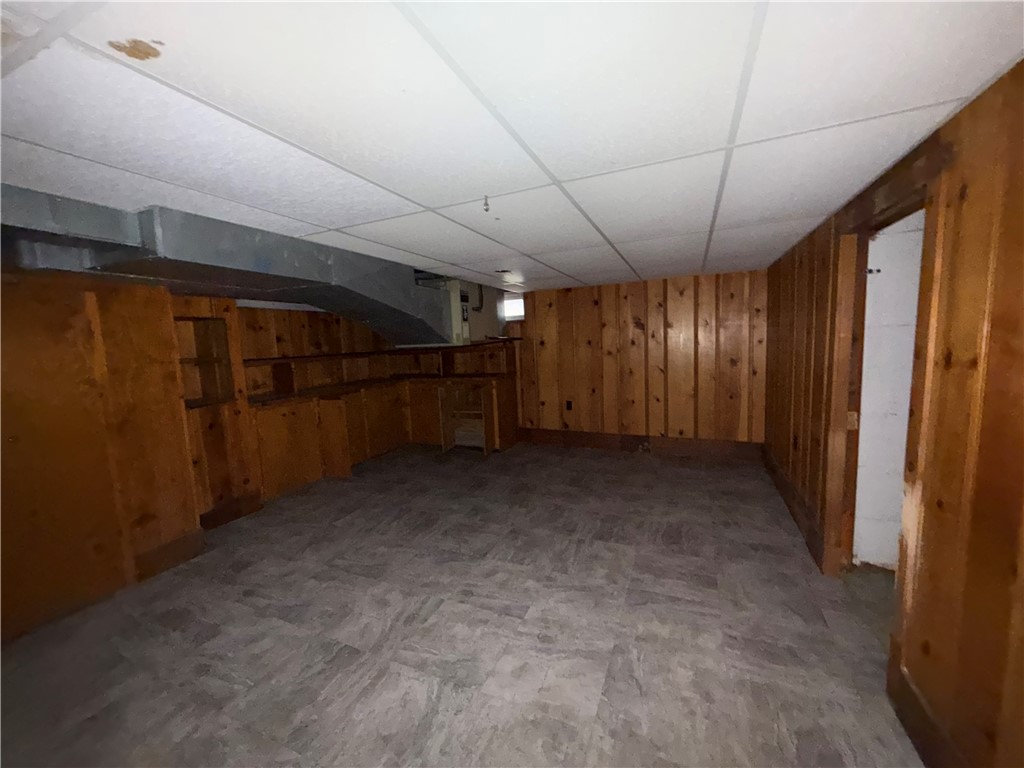 151 Ausdale Road Cranston, RI 02910 - Photo 33 of 36 Gallery Image 33