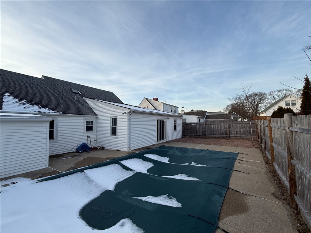 151 Ausdale Road Cranston, RI 02910 - Photo 4 of 36 Gallery Image 4