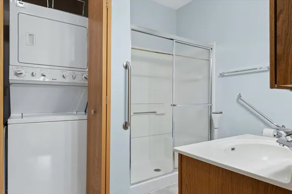 $115,000 | 801 North McLean Boulevard, Unit 140, Elgin, IL 60123