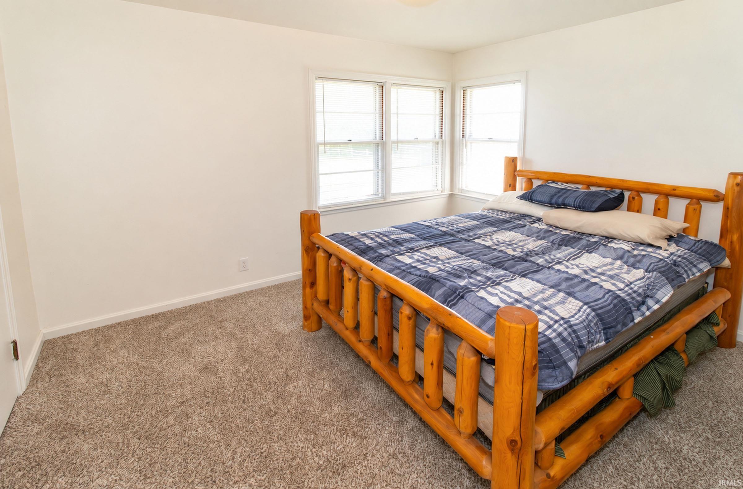 5566 West Martin Road Newburgh, IN 47630 - Photo 12 of 38 Gallery Image 12
