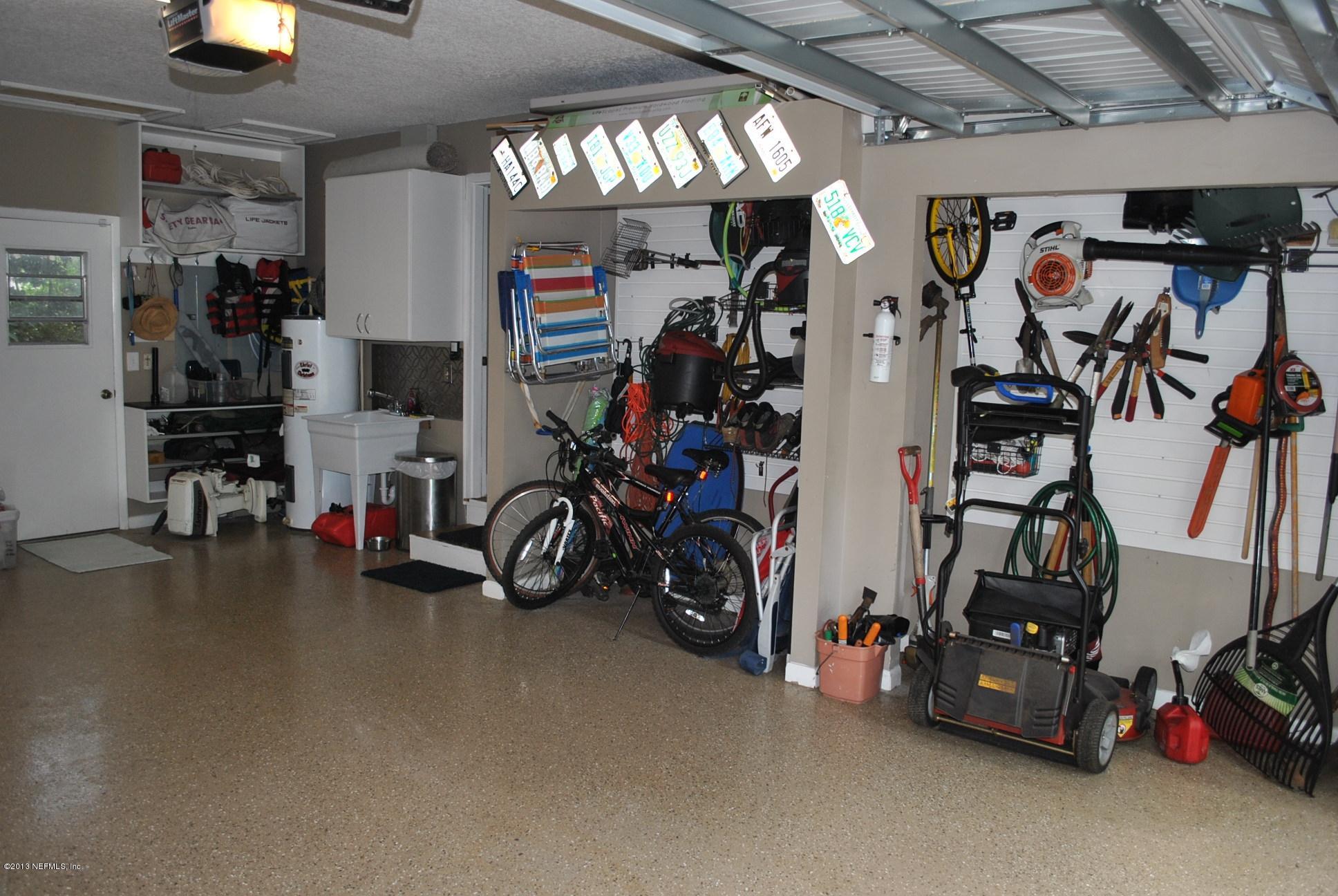 1197 Wedgewood Road Jacksonville, FL 32259 - Photo 29 of 44 Garage2