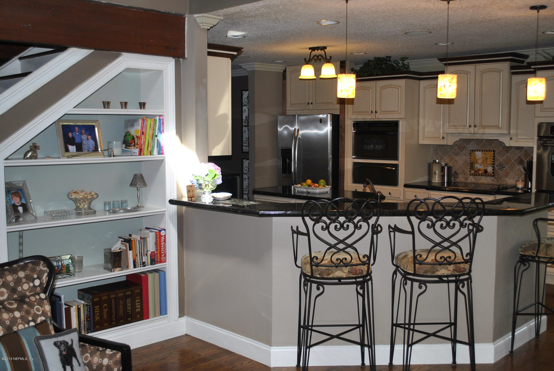 1197 Wedgewood Road Jacksonville, FL 32259 - Photo 5 of 44 Living Room to Kitchen - Breakfast Bar