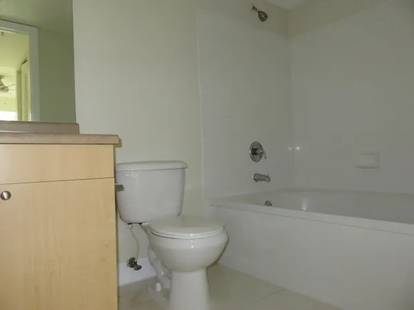 $2,200 | 1103 Villa Circle, Boynton Beach, FL 33435