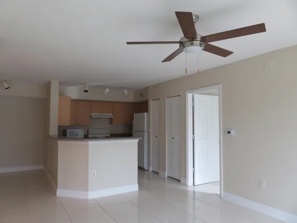$2,200 | 1103 Villa Circle, Boynton Beach, FL 33435