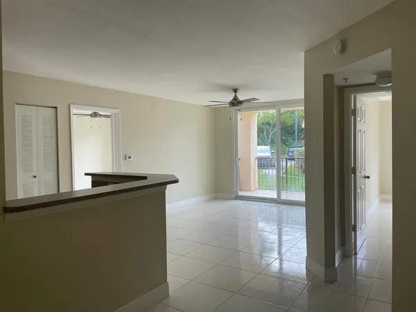 $2,200 | 1103 Villa Circle, Boynton Beach, FL 33435