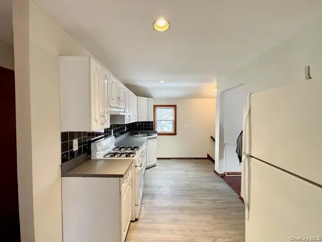 $3,200 | 232-04 147th Avenue, Unit 2 | Brookville