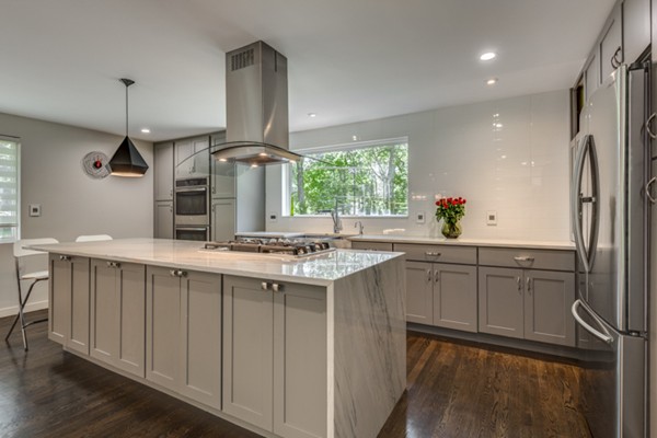 31 Page Road Bedford, MA 01730 - Photo 11 of 30 Gallery Image 11