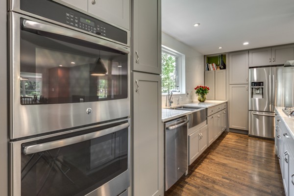 31 Page Road Bedford, MA 01730 - Photo 12 of 30 Gallery Image 12