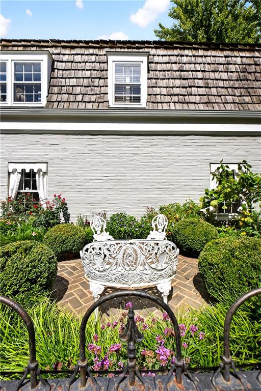 2835 Verona Road Mission Hills, KS 66208 - Photo 12 of 90