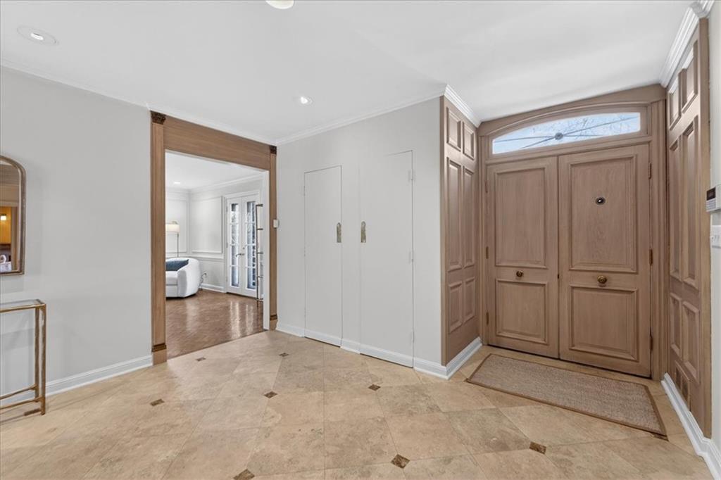 2835 Verona Road Mission Hills, KS 66208 - Photo 18 of 90