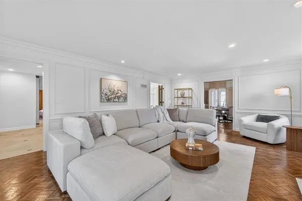 $4,200,000 | 2835 Verona Road, Mission Hills, KS 66208