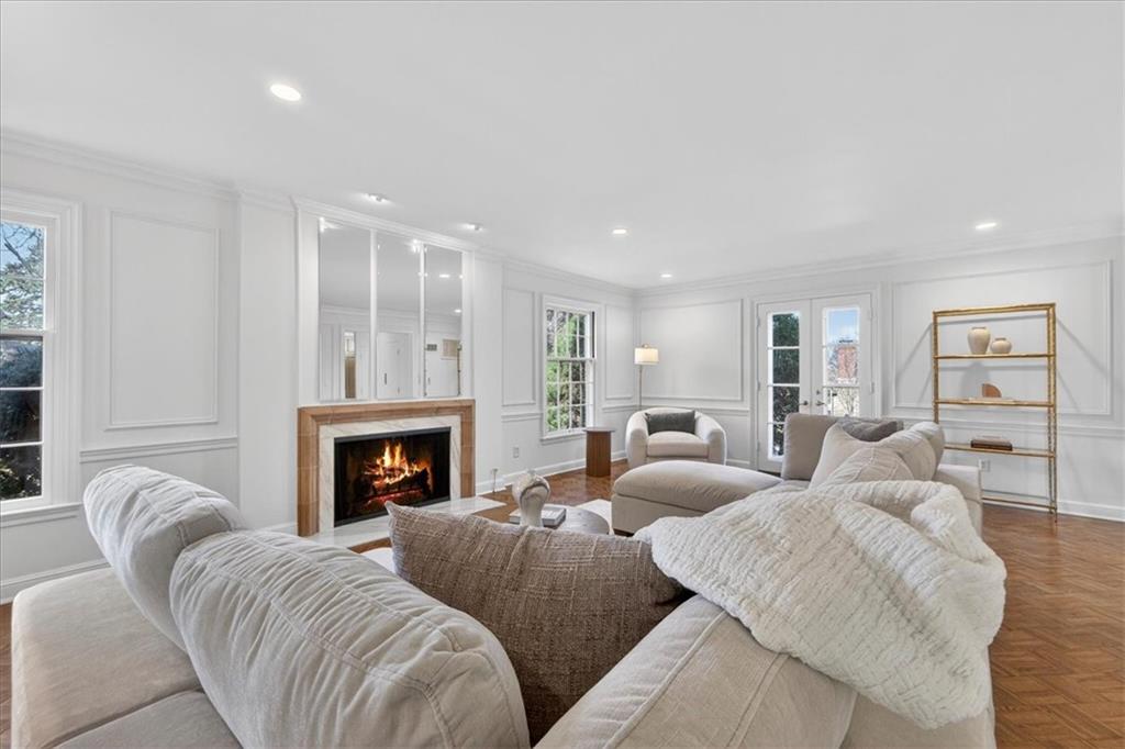 2835 Verona Road Mission Hills, KS 66208 - Photo 25 of 90