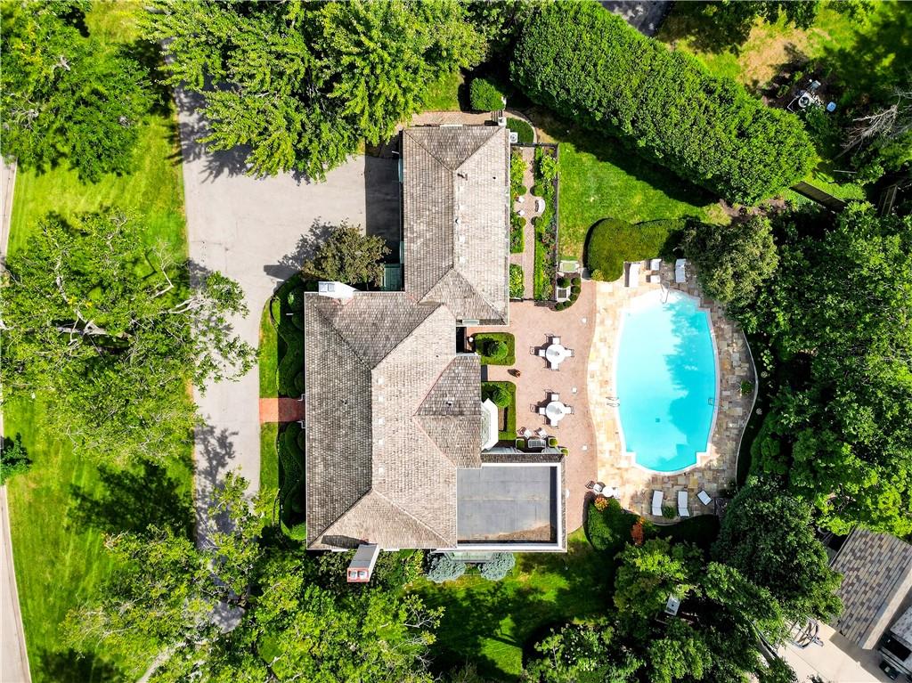 2835 Verona Road Mission Hills, KS 66208 - Photo 3 of 90