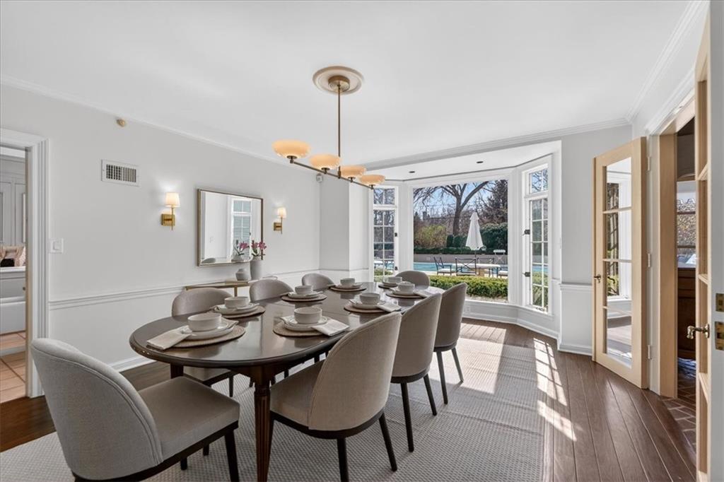 2835 Verona Road Mission Hills, KS 66208 - Photo 33 of 90