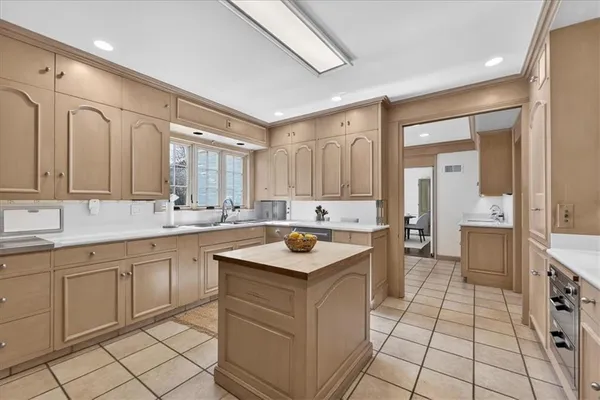 $4,200,000 | 2835 Verona Road, Mission Hills, KS 66208