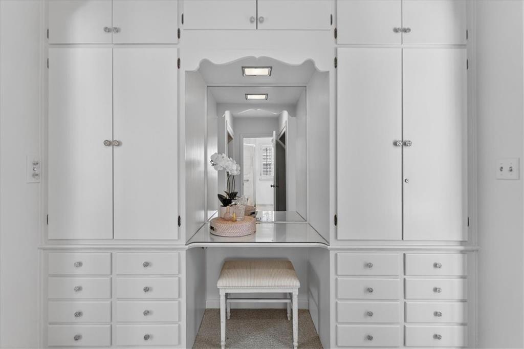 2835 Verona Road Mission Hills, KS 66208 - Photo 58 of 90