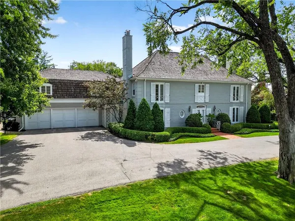 $4,200,000 | 2835 Verona Road, Mission Hills, KS 66208
