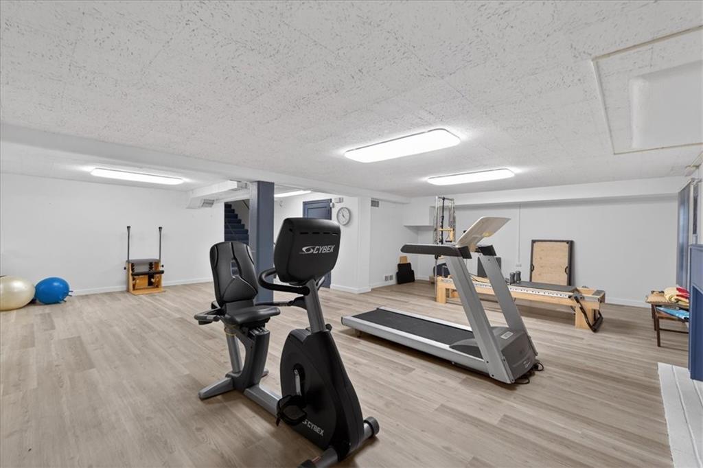 2835 Verona Road Mission Hills, KS 66208 - Photo 75 of 90