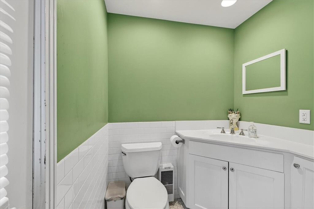 2835 Verona Road Mission Hills, KS 66208 - Photo 77 of 90