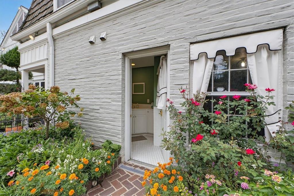 2835 Verona Road Mission Hills, KS 66208 - Photo 78 of 90