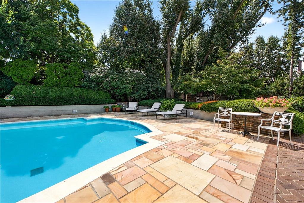 2835 Verona Road Mission Hills, KS 66208 - Photo 86 of 90