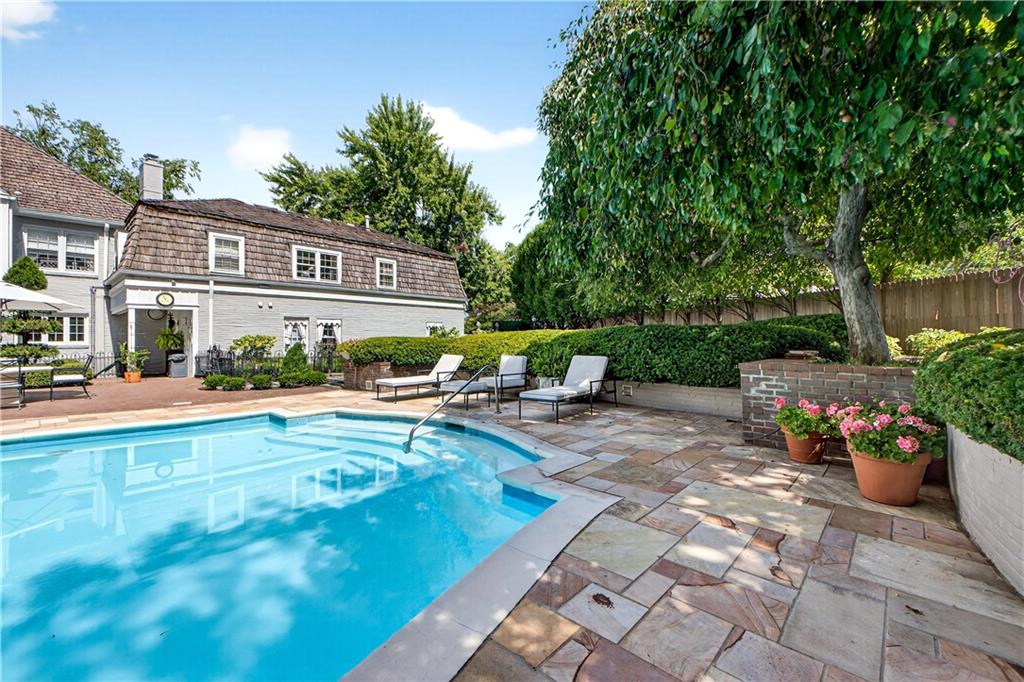 2835 Verona Road Mission Hills, KS 66208 - Photo 87 of 90