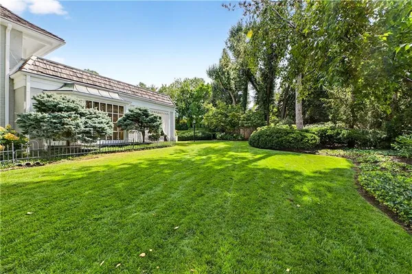 $4,200,000 | 2835 Verona Road, Mission Hills, KS 66208