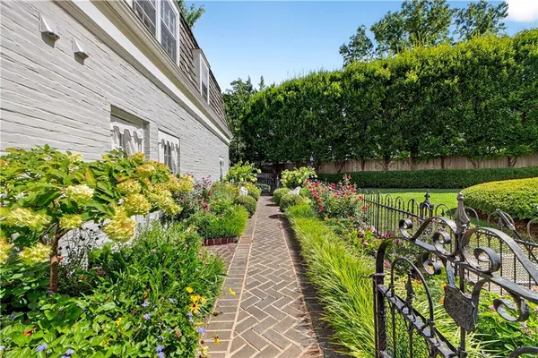 $4,200,000 | 2835 Verona Road, Mission Hills, KS 66208