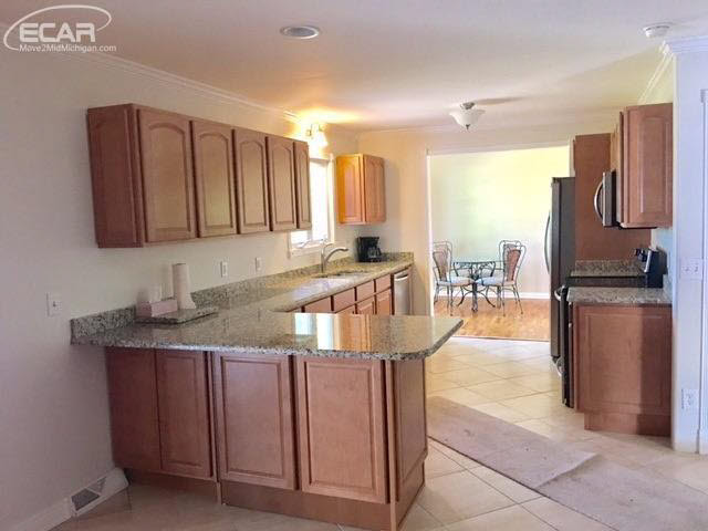 7500 Porter Road Grand Blanc, MI 48439 - Photo 14 of 41 21362702-13.JPG