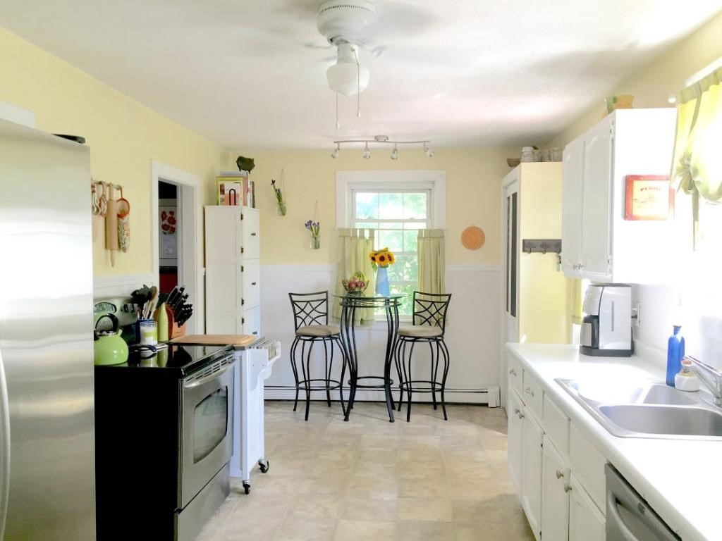 26 Littleworth Road Dover, NH 03820 - Photo 2 of 23