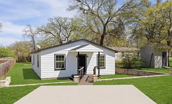 $265,000 | 609 Western Hills Trail, Granbury, TX 76049