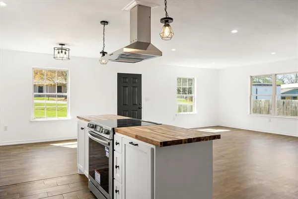 $265,000 | 609 Western Hills Trail, Granbury, TX 76049