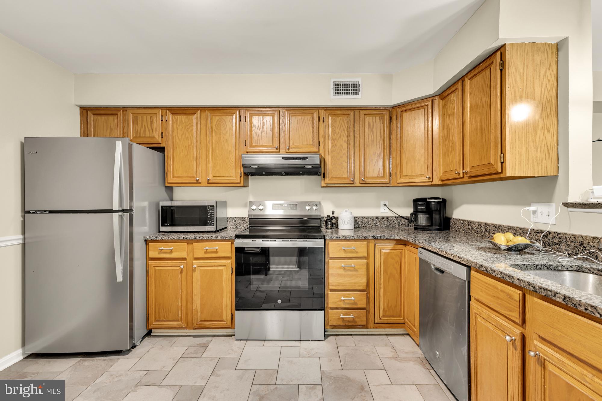 2225 Lovedale Lane, Unit 303A Reston, VA 20191 - Photo 8 of 20