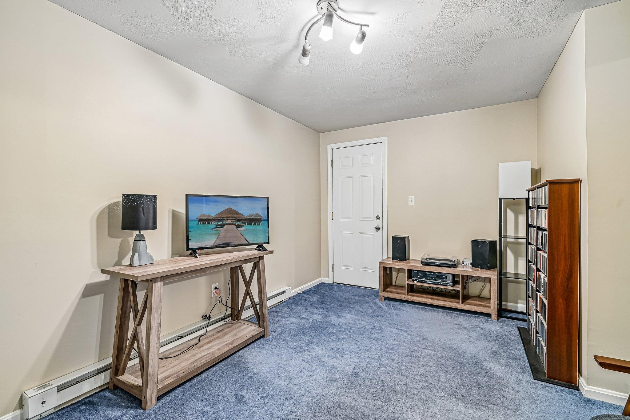 17 Seminole Road Hillsborough, NH 03244 - Photo 31 of 50 Gallery Image 31