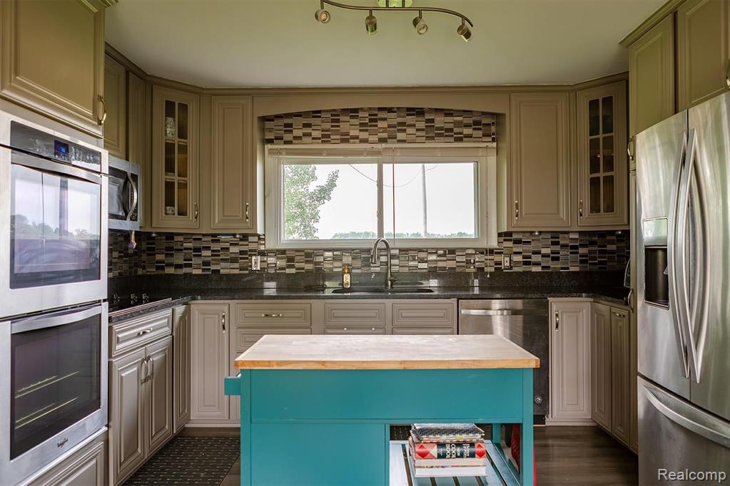 6720 Pretti Road Corunna, MI 48817 - Photo 5 of 21