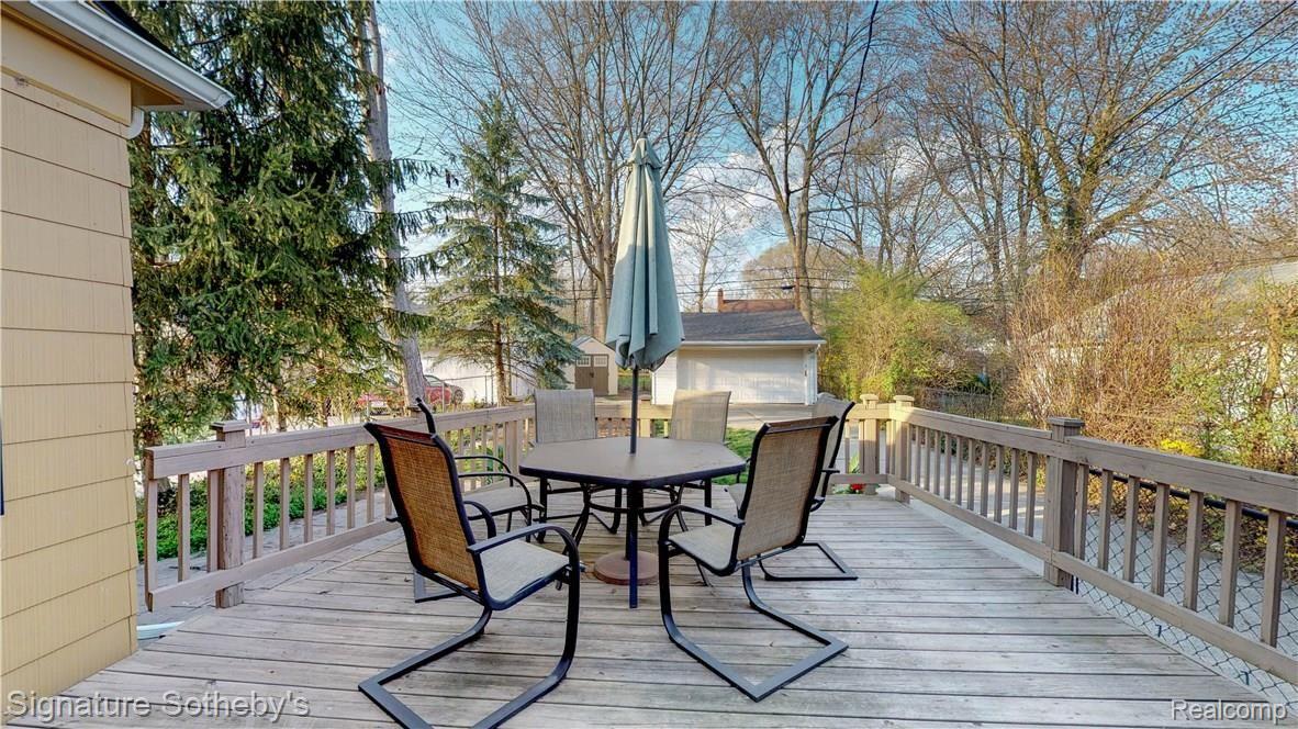 1932 Severn Road Grosse Pointe, MI 48236 - Photo 18 of 24 Back Deck