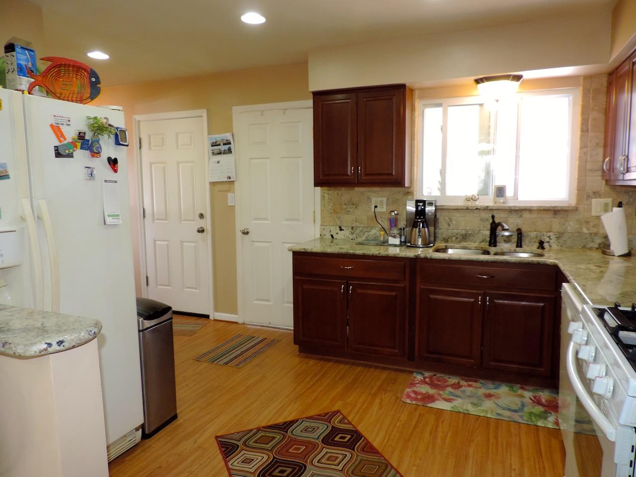 3860 Frazho Road Warren, MI 48091 - Photo 8 of 19 31377772-7.JPG