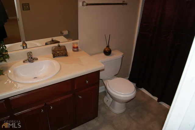 $1,750 | 848 Commerce Boulevard, Riverdale, GA 30296