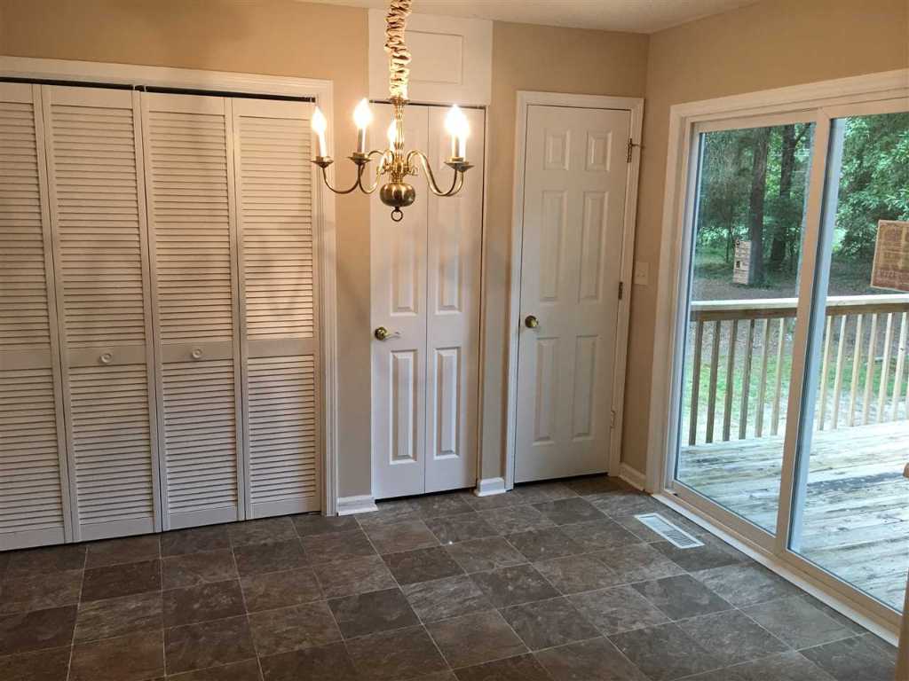 204 Old Colony Road Anderson, SC 29621 - Photo 2 of 20
