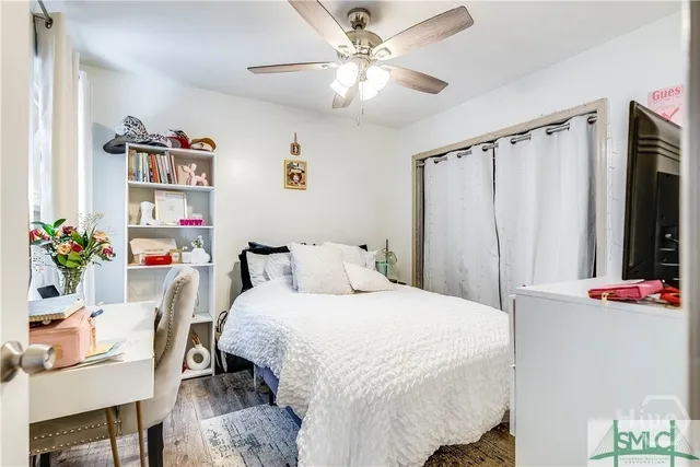 $2,300 | 106 West White Hawthorne Drive, Savannah, GA 31419