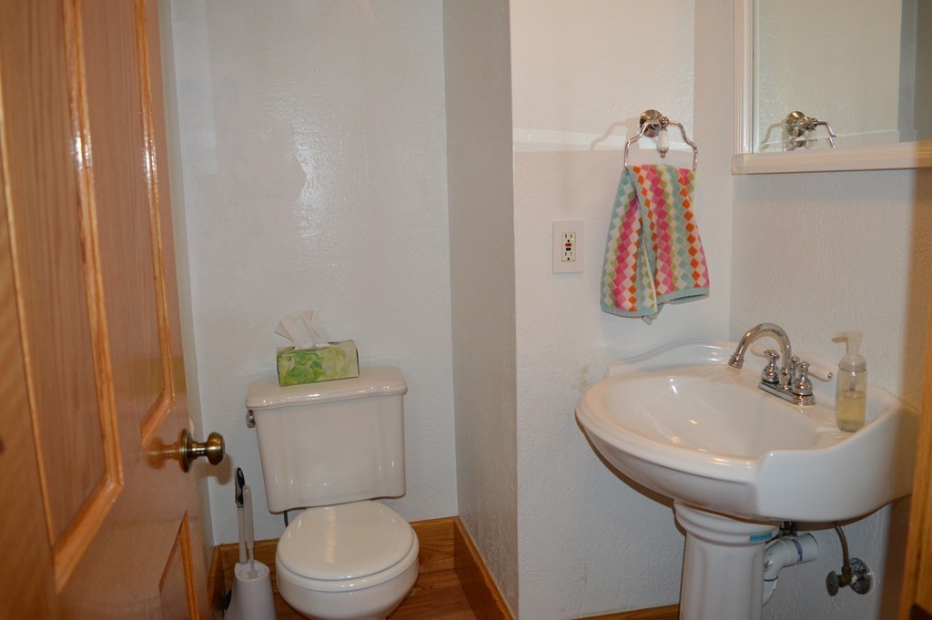 234 Ferry Road Haverhill, MA 01835 - Photo 10 of 21 Gallery Image 10
