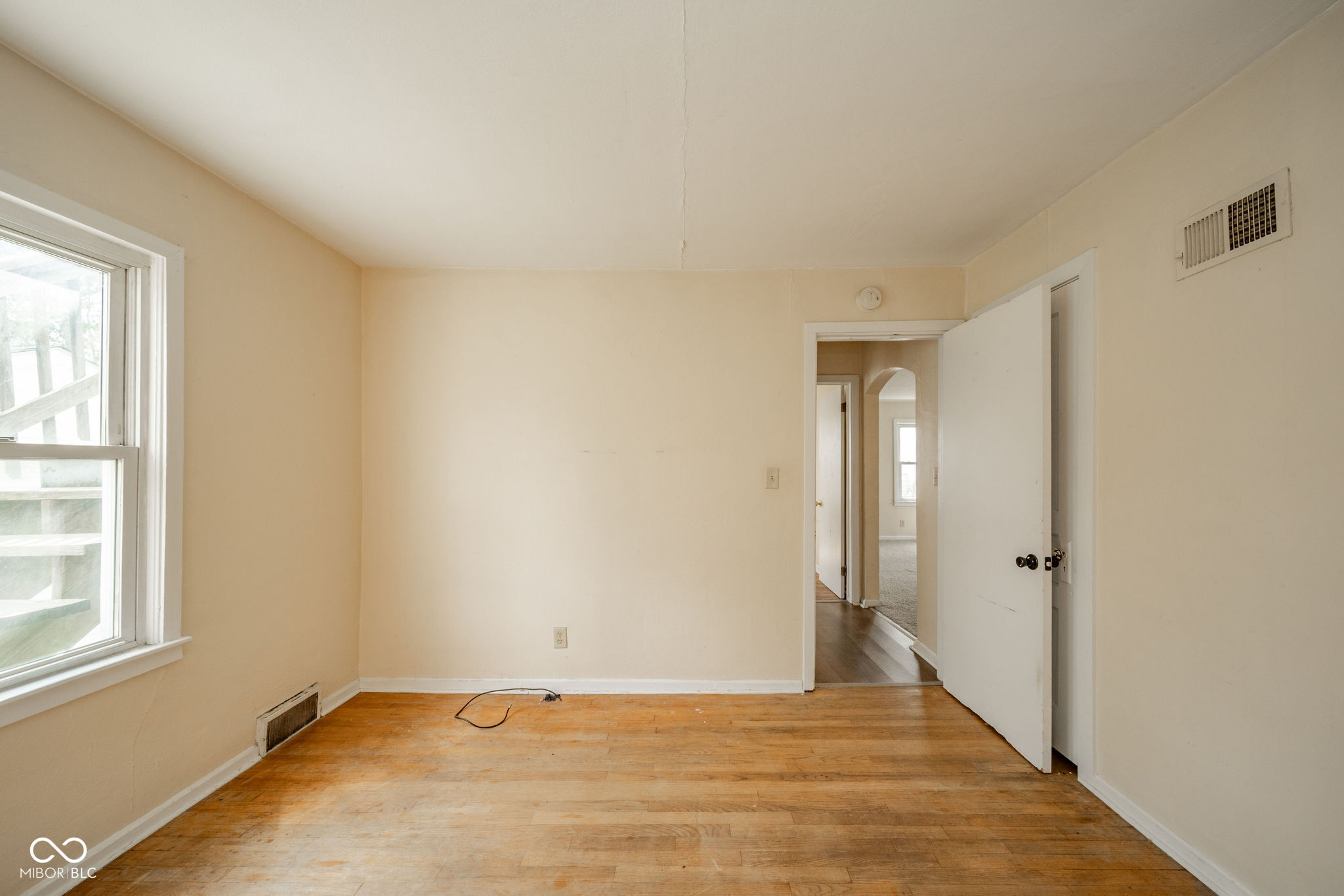 239 West 38th Street Anderson, IN 46013 - Photo 12 of 31