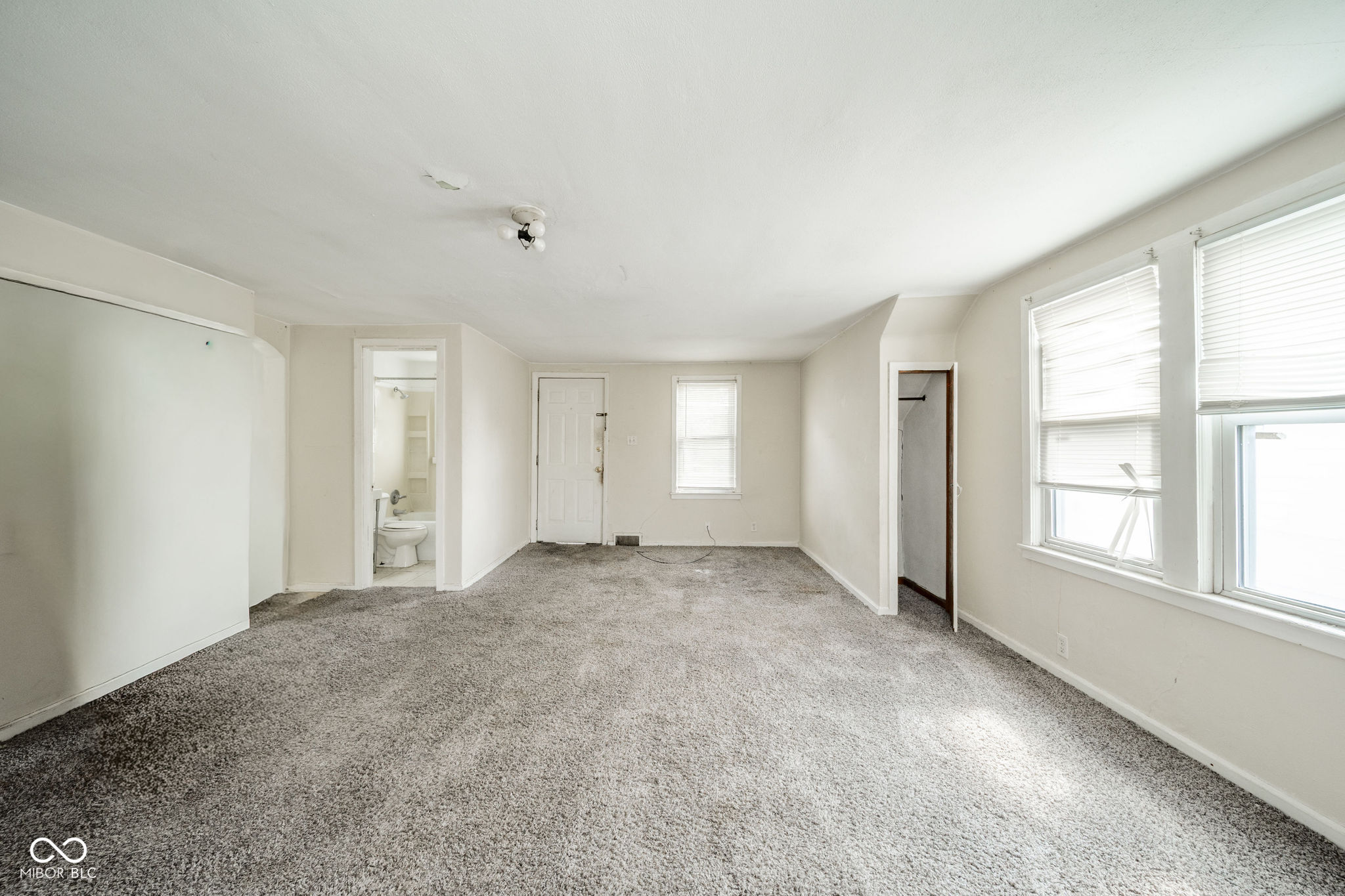 239 West 38th Street Anderson, IN 46013 - Photo 22 of 31