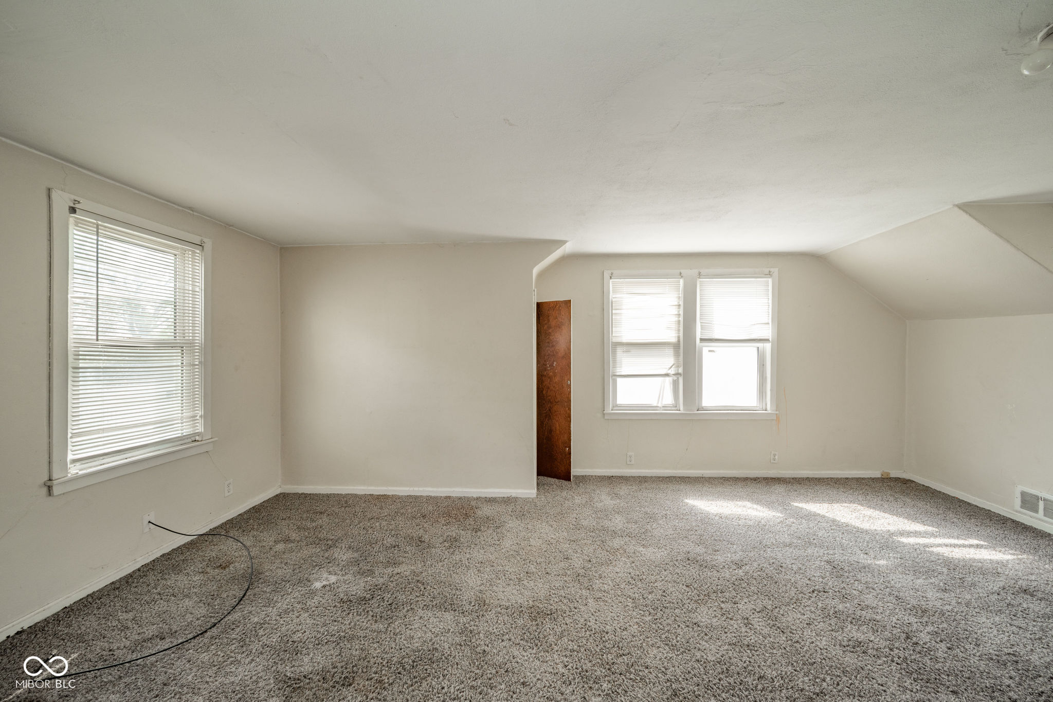 239 West 38th Street Anderson, IN 46013 - Photo 24 of 31