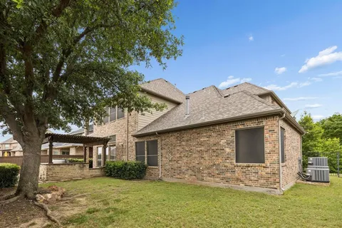 $1,097,000 | 2220 Trophy Club Drive, Trophy Club, TX 76262