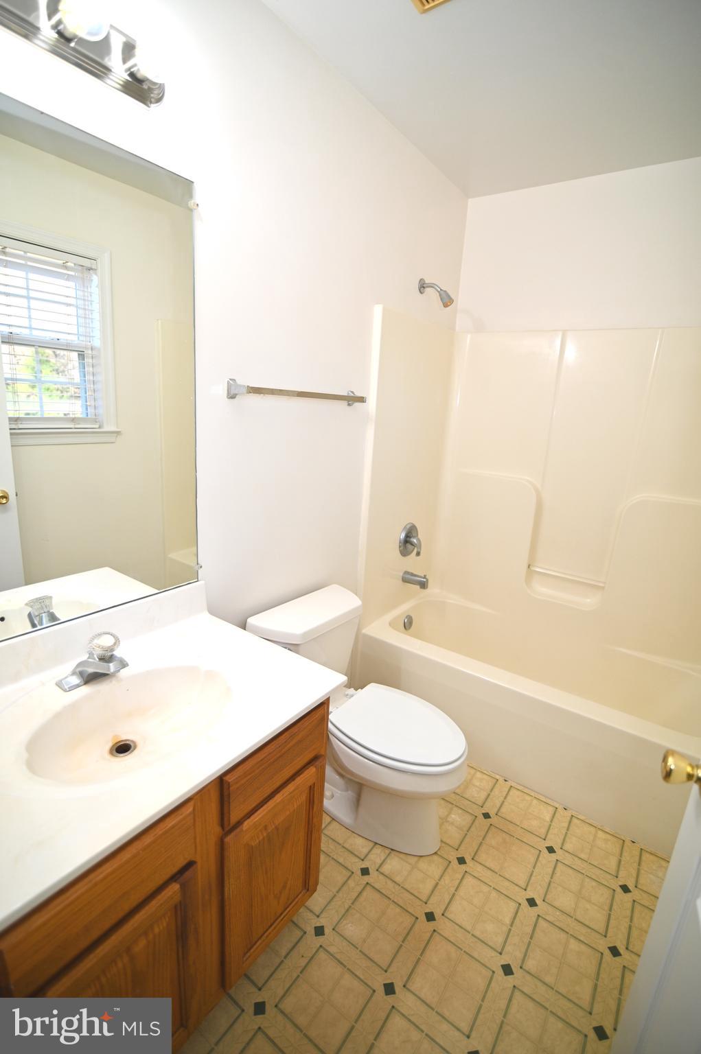 3610 Stump Neck Road Indian Head, MD 20640 - Photo 17 of 40 Primary Bathroom