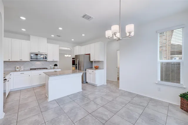 $2,300 | 1929 Stinnett Drive, Leander, TX 78641